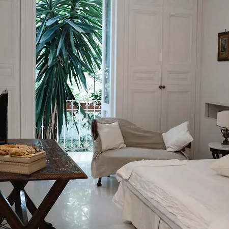 White Bed and Breakfast