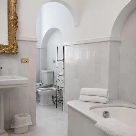 Bed and Breakfast White 3*
