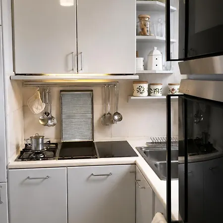 Bed and Breakfast White